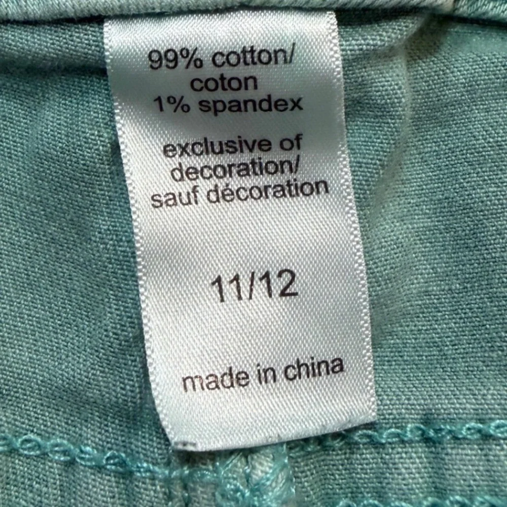 Maurices‎ Mint Green Denim Shorts Raw Hem Stretch Y2K Size 11/12
